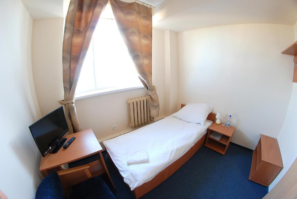 Hotel Stacja Кутно Номер фото