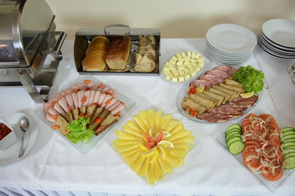 Hotel Stacja Кутно Номер фото